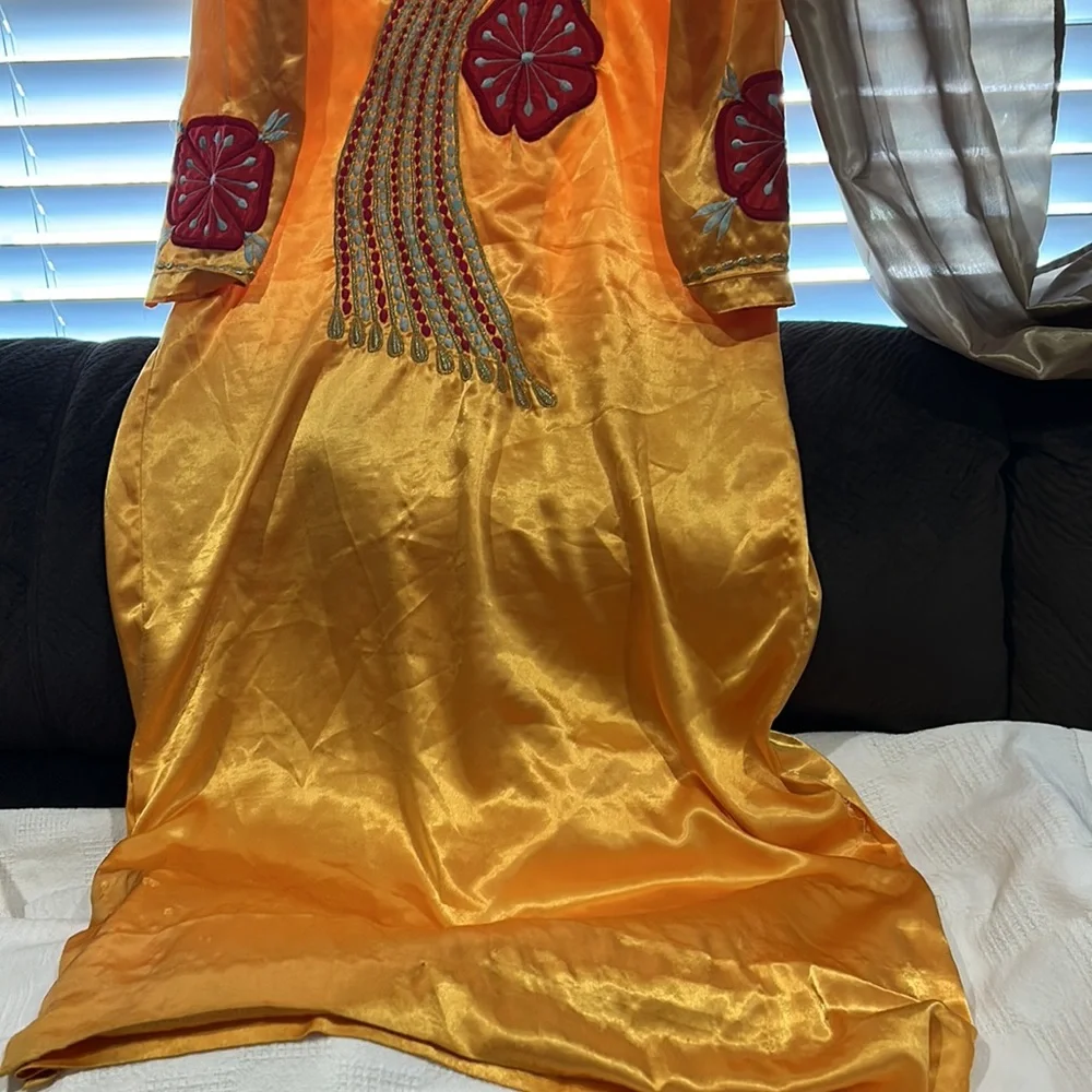 dress - Picture 3 of 11